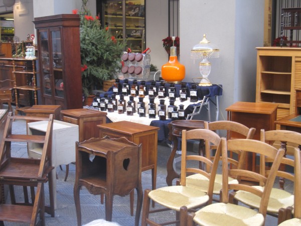 mercatino antiquariato