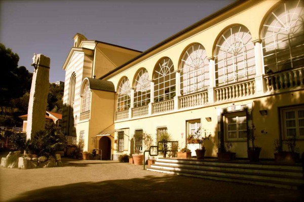 Centro-Benedetto-Acquarone-ingresso