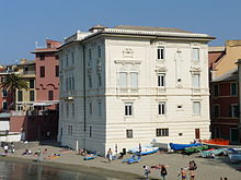 220px-Sestri_Levante-palazzo_galleria_rizzi1