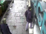 130529_rapinatore Genova
