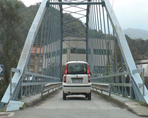 ponte azzurro carasco