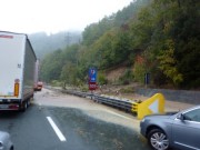 MALTEMPO:FRANA SU A12 INVESTE TIR,AUTISTA INTRAPPOLATO