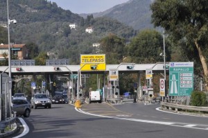 28/10/2009 Rapallo uscita casello autostrada A12