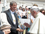Benedizione bambinello Riva Trigoso Papa