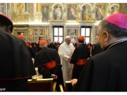 PAPA AUGURI CURIA ROMANA
