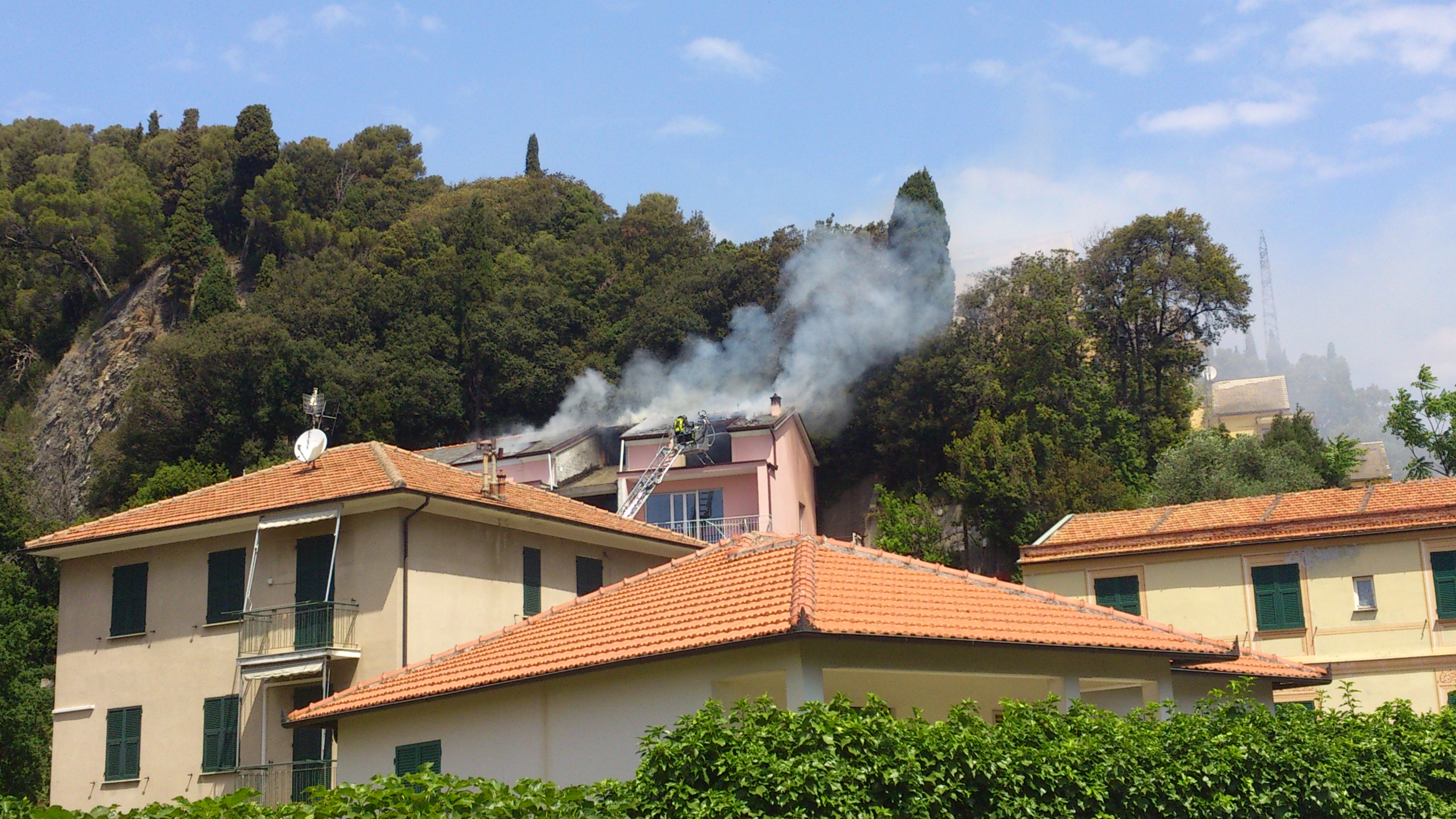 incendio attico Riva