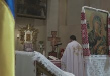 La comunità ucraina numerosissima ha celebrato la Pasqua a Chiavari