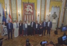Genova, presentata la Giunta Salis: 6 donne e 5 uomini. Primo consiglio il 18