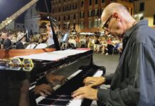 “Two pianos one soul”: il dialogo in musica dei pianisti Bacchetti e Moroni, martedì a Camogli