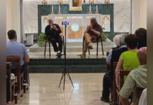 Carasco, un folto pubblico per l’incontro con Mons. Giuseppe D’Ercole