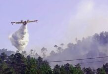 Incendio a Sesta Godano, ancora due focolai. In azione canadair ed elicottero.